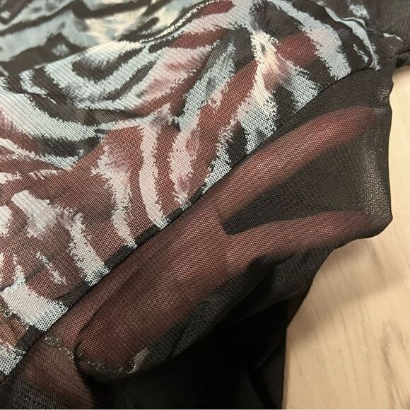 Maxi New York sheer mesh black blue tiger print top sz M NWOT vintage deadstock - Picture 10 of 10